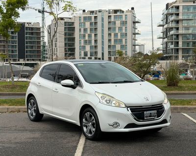 Imagen de Peugeot 208