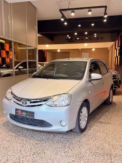Imagen de Toyota Etios