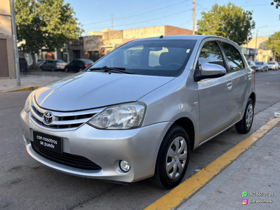 Imagen de Toyota Etios